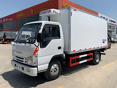 国六五十铃100P程力冷藏车