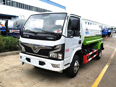 东风福瑞卡5方洒水车