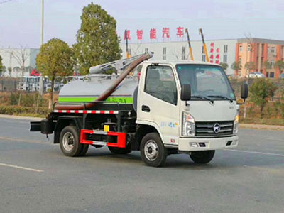 国六凯马2方吸粪车