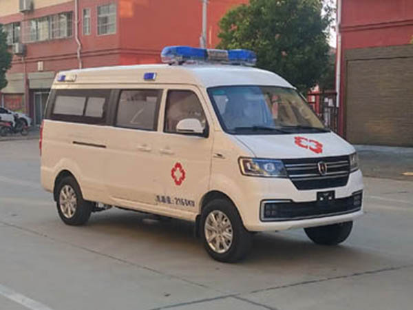 国六金杯新海狮S程力救护车