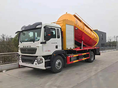 国六重汽豪沃清洗吸污车