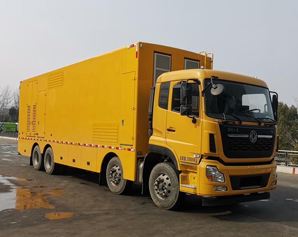 东风天龙前四后八电源车