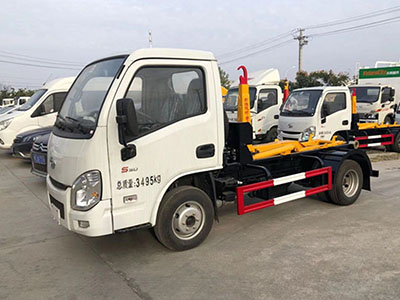 国六跃进3方勾臂式垃圾车